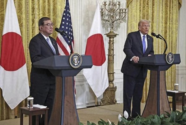 权威网络配资专家门户 日媒爆：特朗普与石破茂通话时“推销”美国战斗机，试探日方购买意向